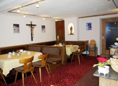 נאודרס Alpenhof Pension-Garni מראה חיצוני תמונה
