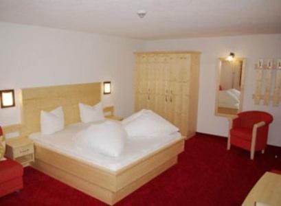 נאודרס Alpenhof Pension-Garni מראה חיצוני תמונה