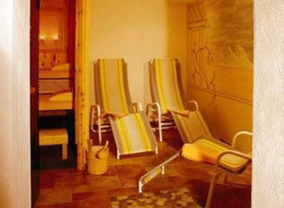 נאודרס Alpenhof Pension-Garni מראה חיצוני תמונה